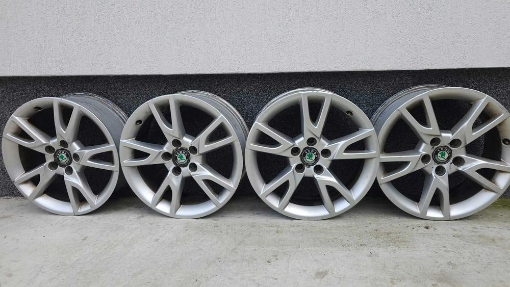 Jante aliaj +anvelope skoda R17 , 5x112