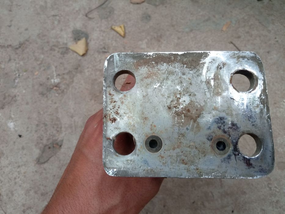 Фаркоп для внедорожника с шариком на 3500Lbs (1.5тонн)