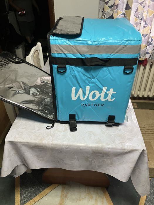 Продам новую термосумку WOLT / Вольт