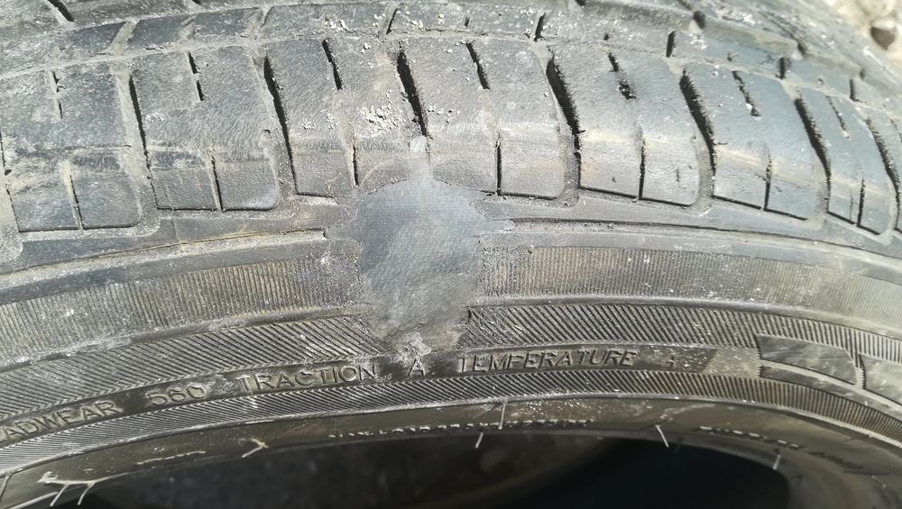 Продам летнюю резину maxxis