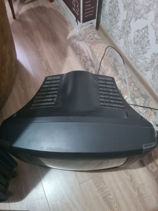 Продам телевизор