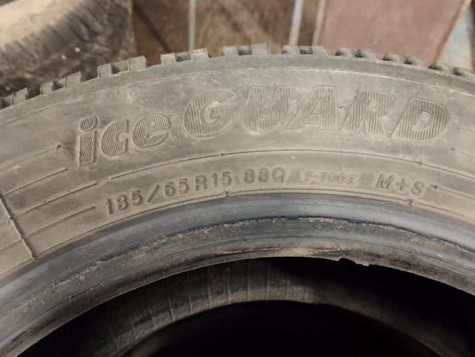 Шина зимняя продам