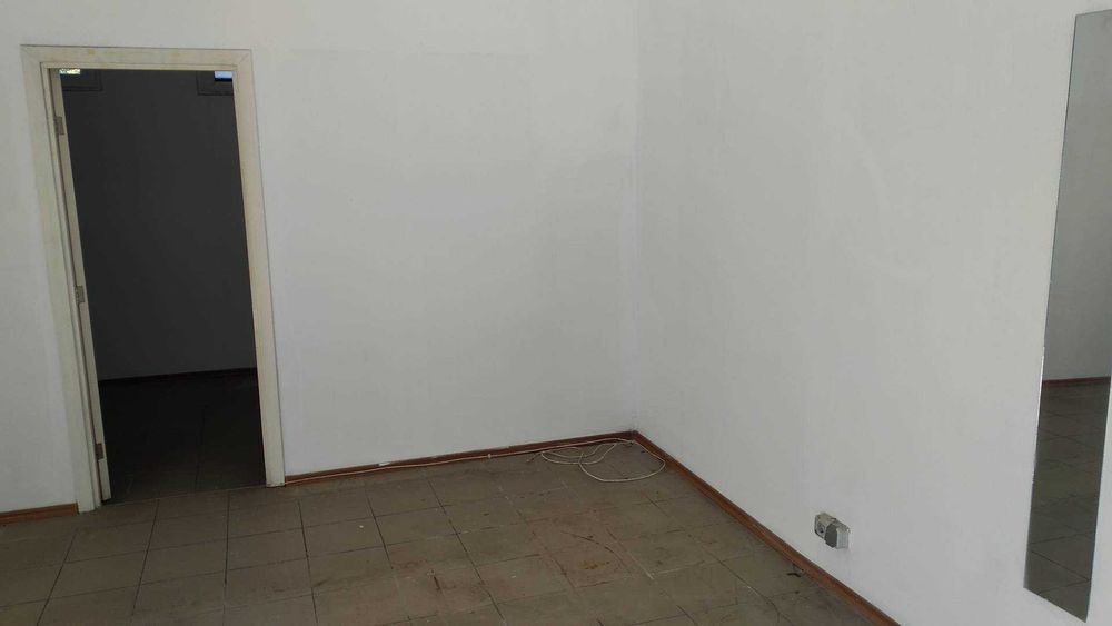 ТОП БИЗНЕС ЛОКАЦИЯ! Магазини под наем на Главна улица в Китен – Сезон 2026