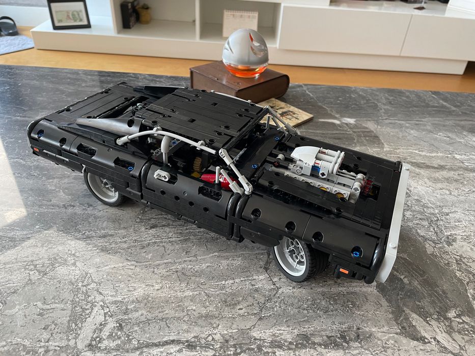 Lego 42111 - Dom's Dodge Charger - Construit - Stare Excelenta