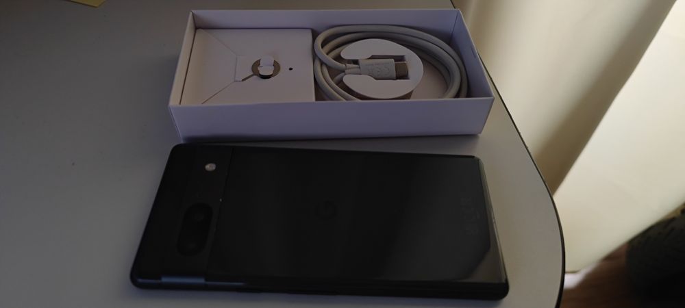 телефон Google Pixel 7a OLED