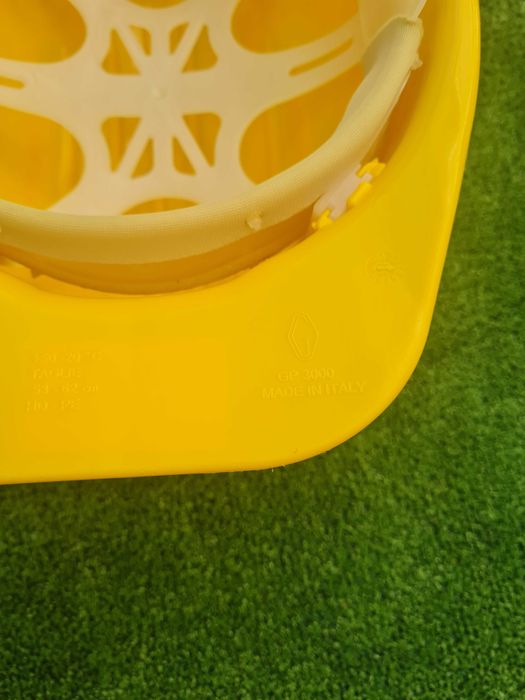 Строителни каски 4 броя