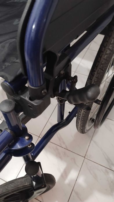 Инвалидна количка сгъваема.