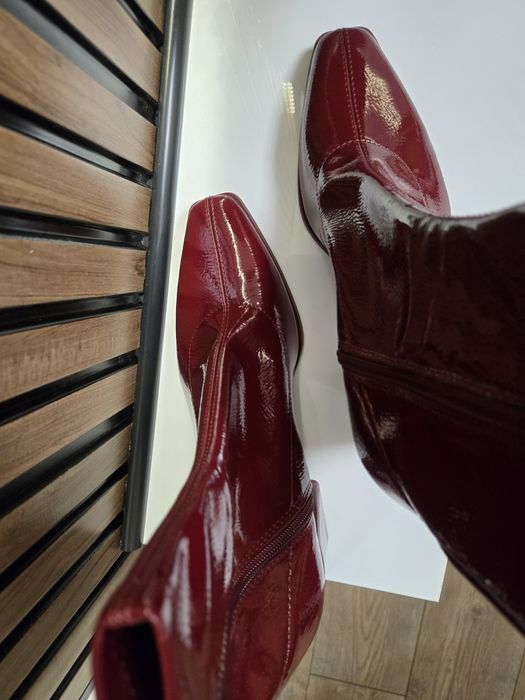 Бордо Обувки на ток