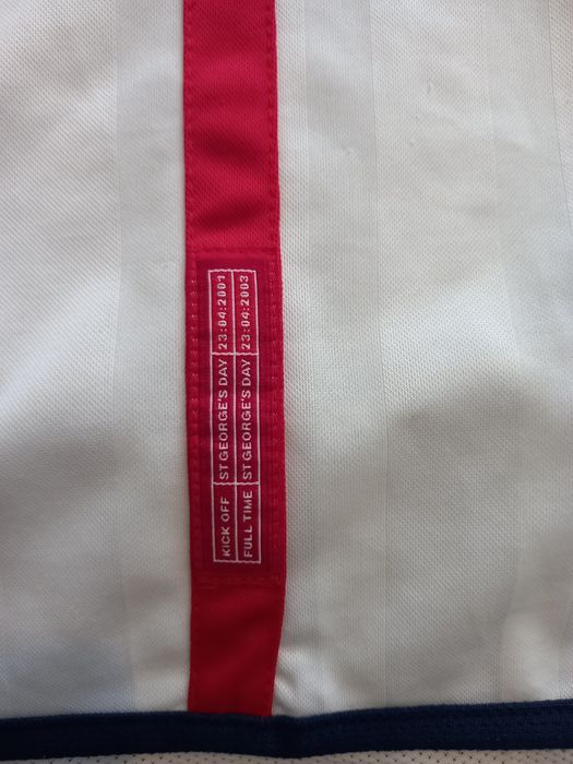Тениска Umbro English XL. Puma Xl Adidas XL