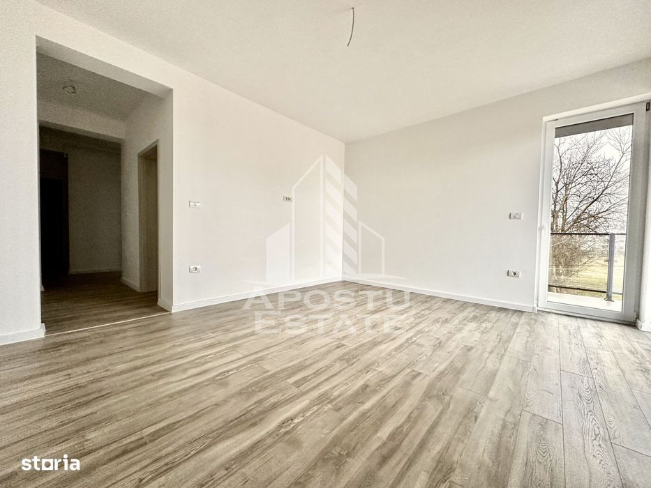 Apartament cu 2 camere, decomandat, bucatarie inchisa, terasa 13 mp — fotografia 1