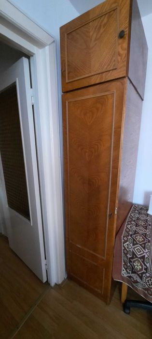 Șifonier 40 x 60 x 2,21, birou 120 x 60 x 76, aplică iluminat