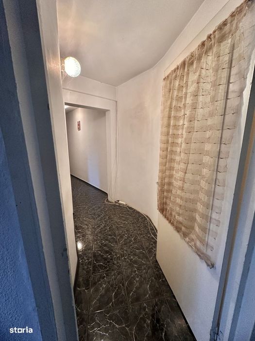 Apartament 3 camere, balcon, Oltenița