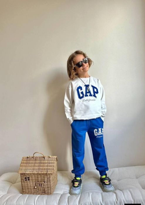 Compleu GAP 
Cauți un compleu comod, rezis