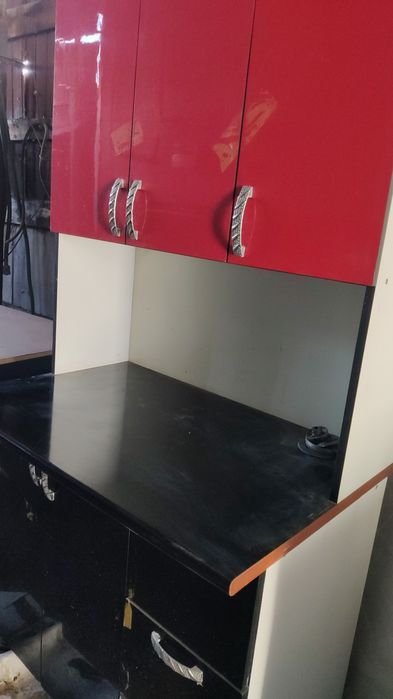 Продам шкаф буфет кухонный .