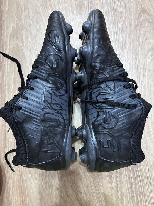 Ghete fotbal puma future Z gazon sintetic