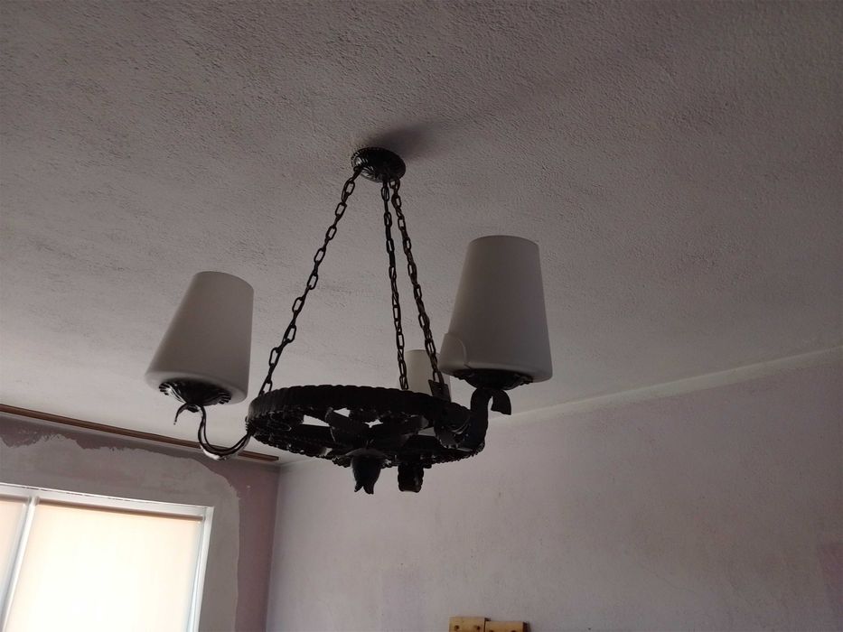 Полилей ковано желязо