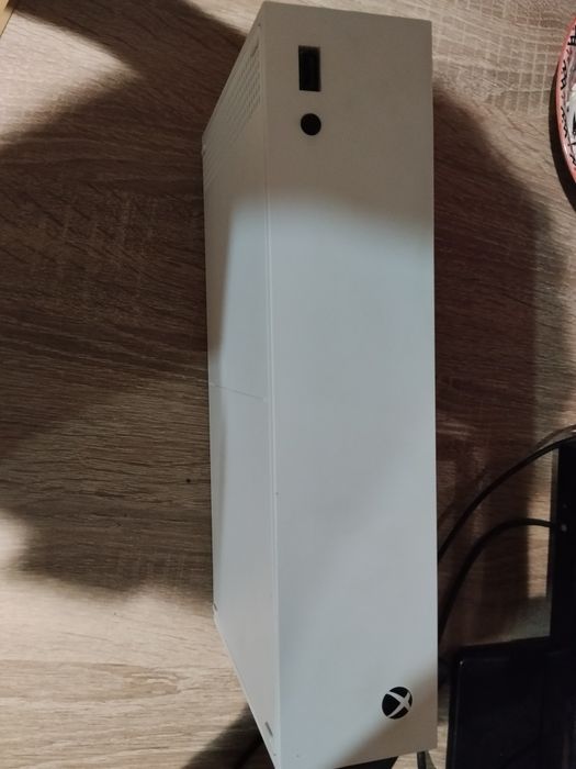 Vând Xbox seria s