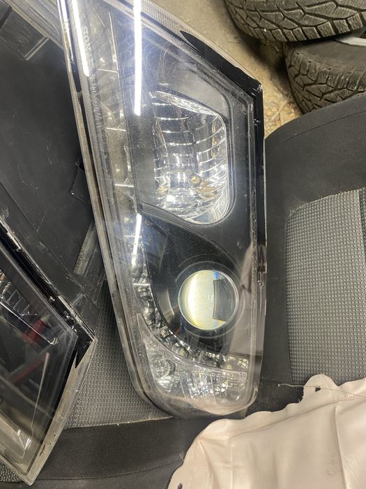 Ксенон фарове шкода октавия 2 2006г