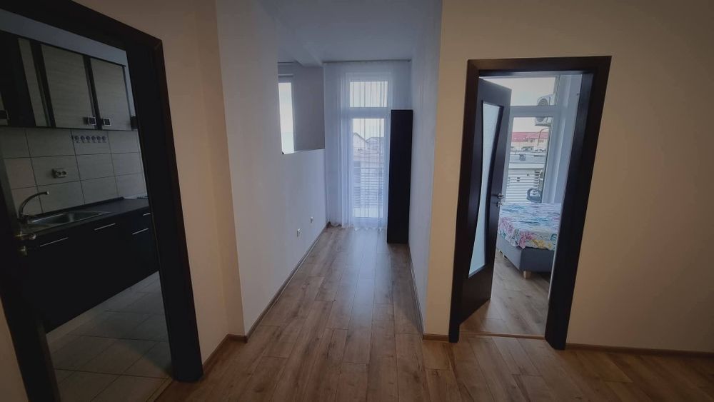 Inchiriez apartament