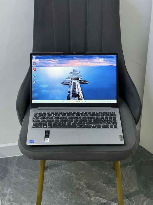 Офисный ноутбук Lenovo / Ленова