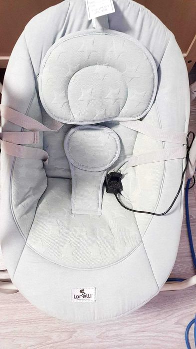 Buna ziua , vând leagăn bebe nou nouț . Pret 200 negociabil .