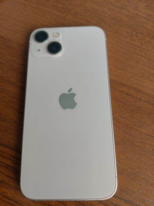 Телефон Apple IPhone 13