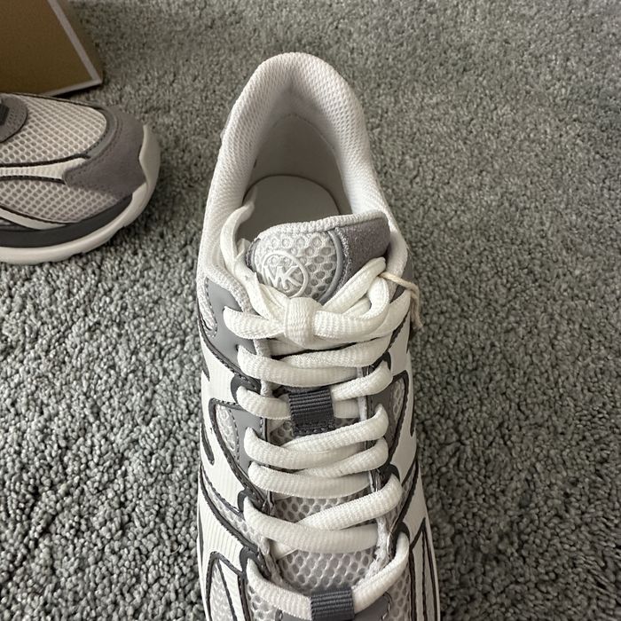 Michael Kors сникърси