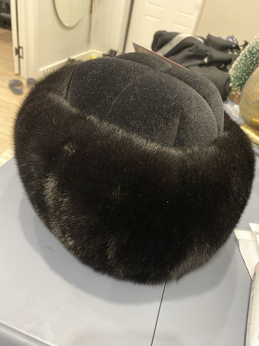 Продам норковую шапку