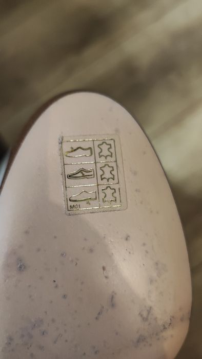 Кожени дамски обувки Casadei. 8 номер