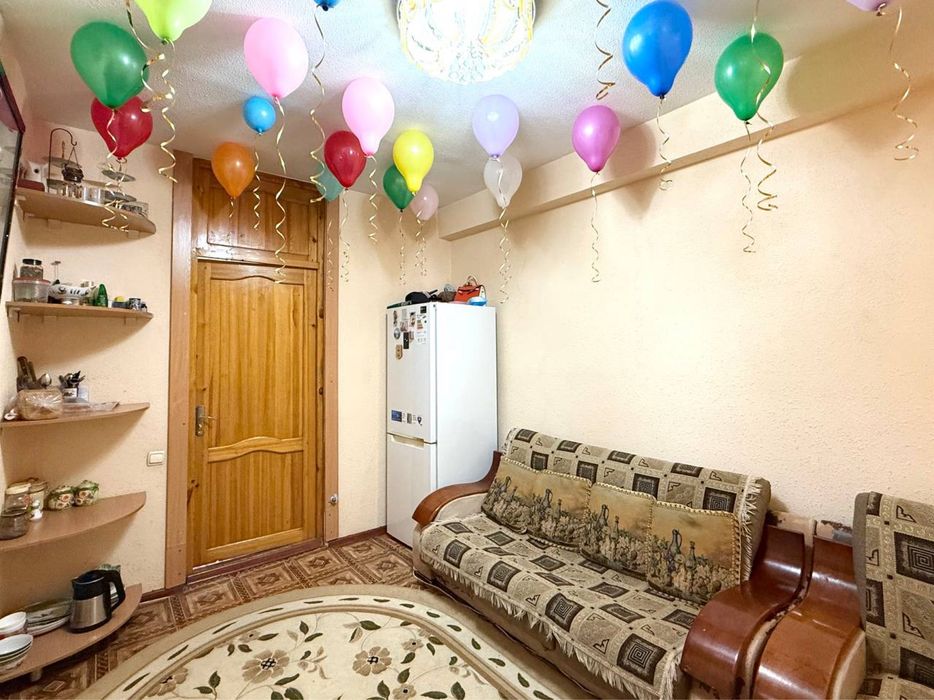 2 Комнаты в общежитии, Лисунова, Школа №166, Кадышева, Кинотеатр