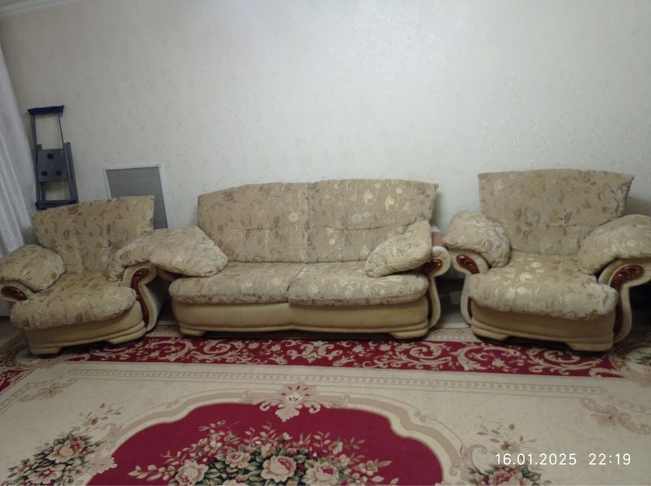 Диван с креслами Потютьков