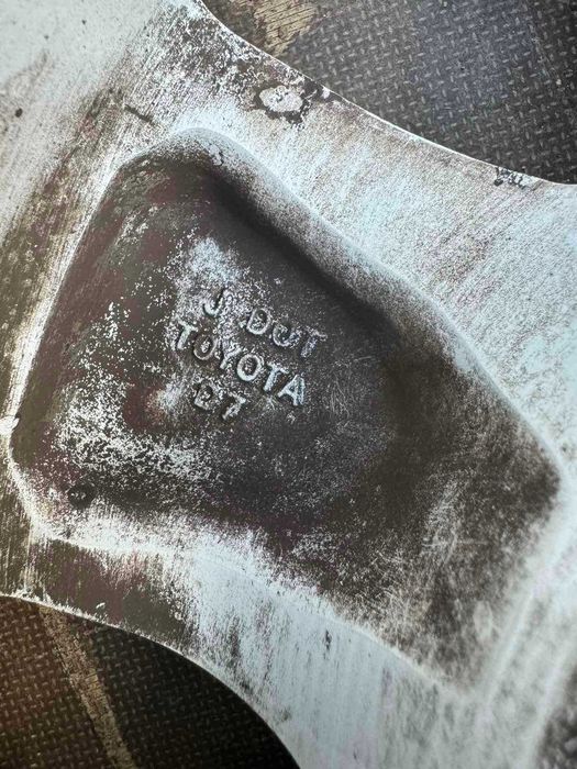 Джанти за Toyota Hilux 6x139,7 15 цола 7j et30 6x139.7