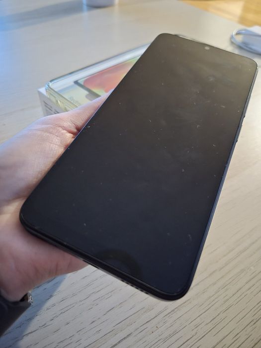 Телефон Xiaomi Redmi 12C