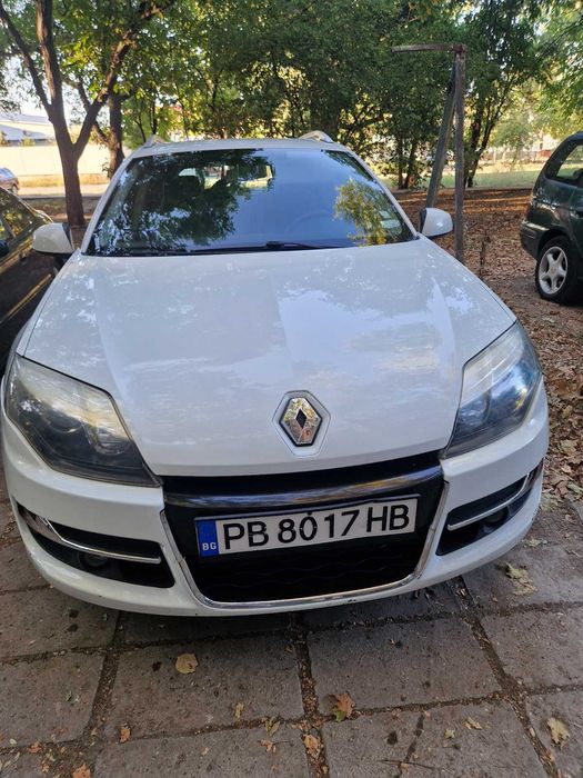 Автомобил Renault Laguna