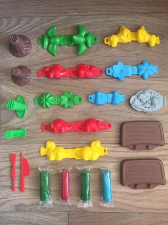 Форми за пластелин, федербал