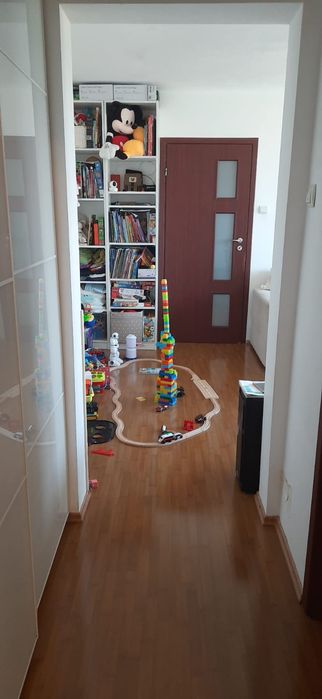 Vand apartament 2 camere  Gorjului, Dezrobirii, aproape de metrou,et.8 din 9
