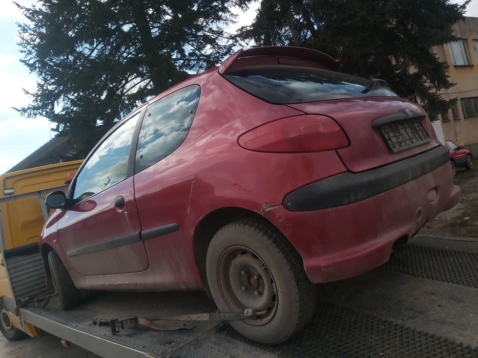 Пежо 206 1.4 I  75 к.с  1999 година