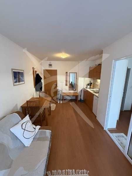 Продава се Двустаен апартамент в София, Хладилника - 46 кв.м за 799 €/кв.м - Снимка #2