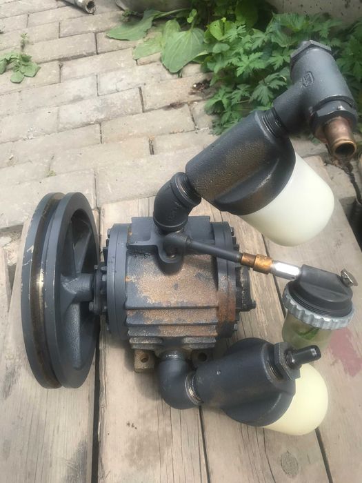 Компрессор масляный Маслонасос Гидро-компрессор ГУР