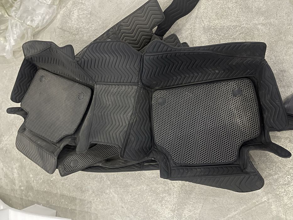 Продам полики на хюндай соната Dn8