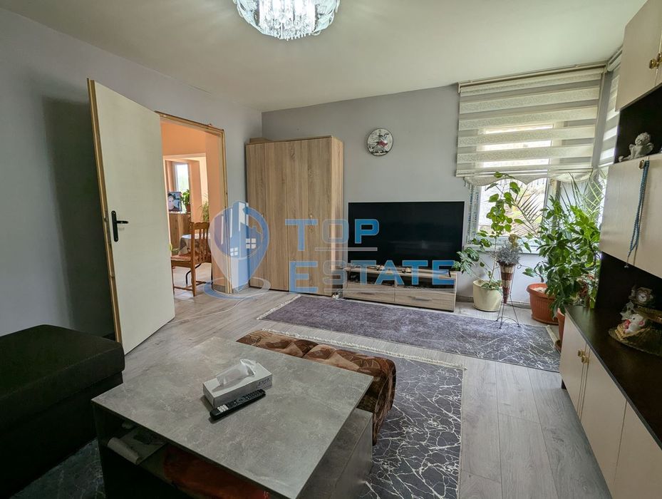 Ремонтирана тухлена къща в село Добри дял, обл. Велико Търново