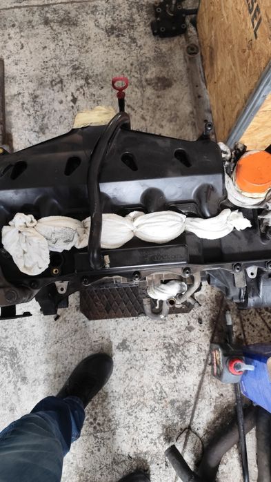 Двигател за Volvo D5244T4