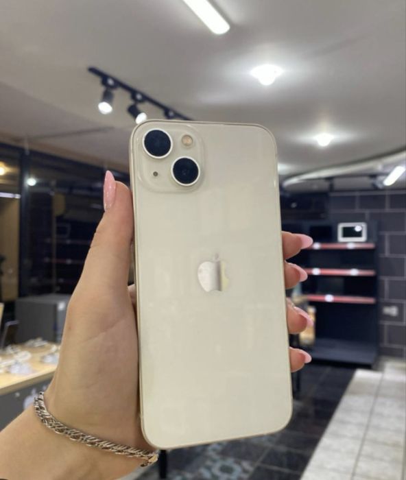iPhone 13 128GB белый