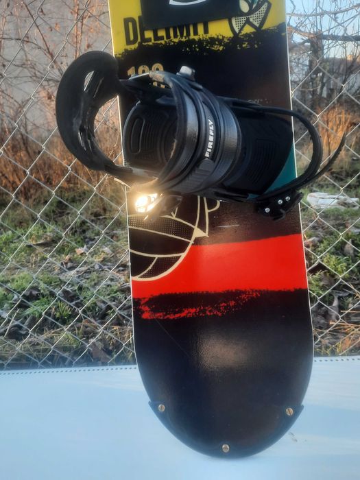 сноуборд  FIREFLY DELIMIT, woodcore, ROCKER+автомати 138 см.