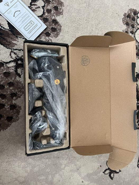 продам новый кронштейн