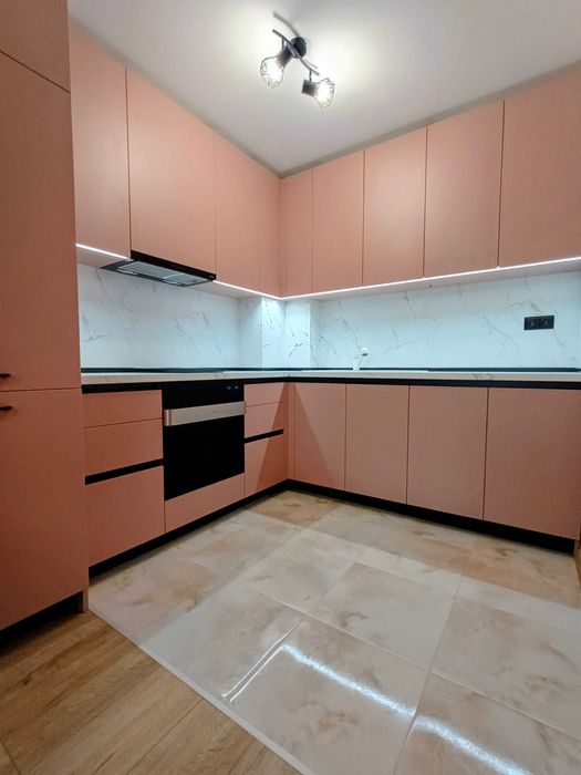 ЧИСТО НОВ 2-стаен