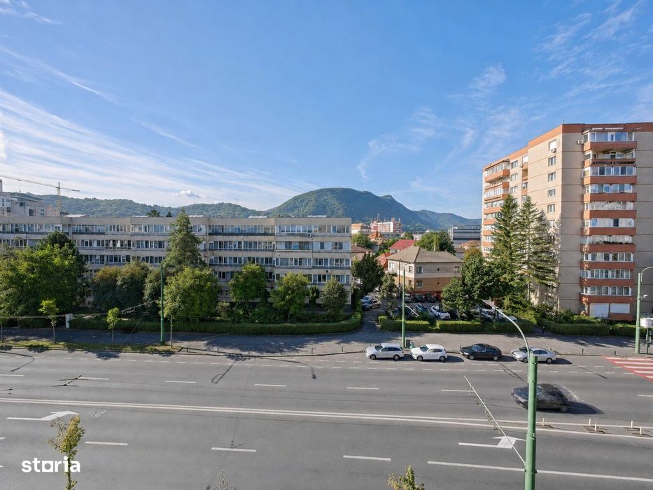 Vanzare apartament cu 2 camere, decomandat, mobilat si utilat - Bld. G