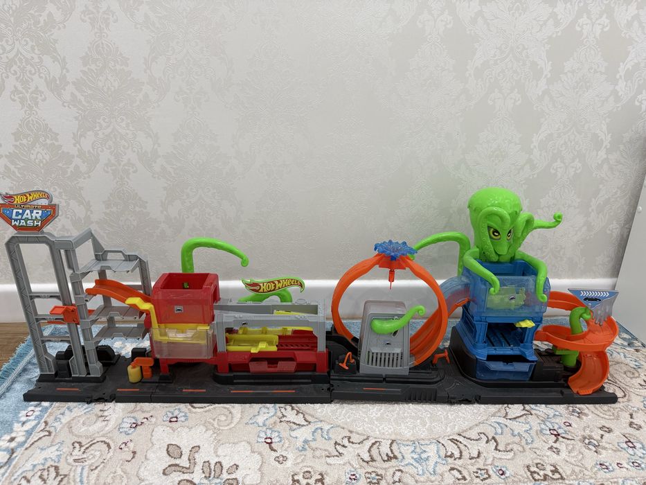 Трасса трек Hot Wheels Octopus