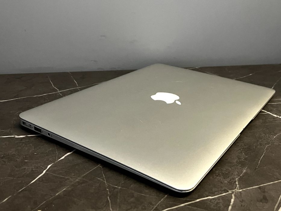 MacBook Air 13 инча
