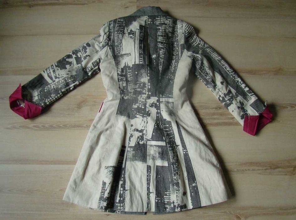 Стилно палто с щампа